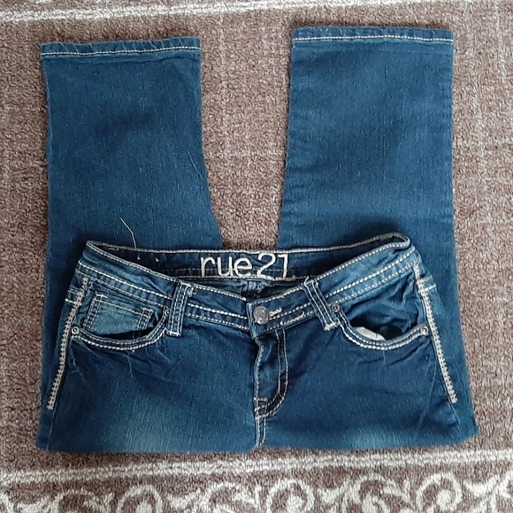* Rue 21 Capris - Picture 3 of 3